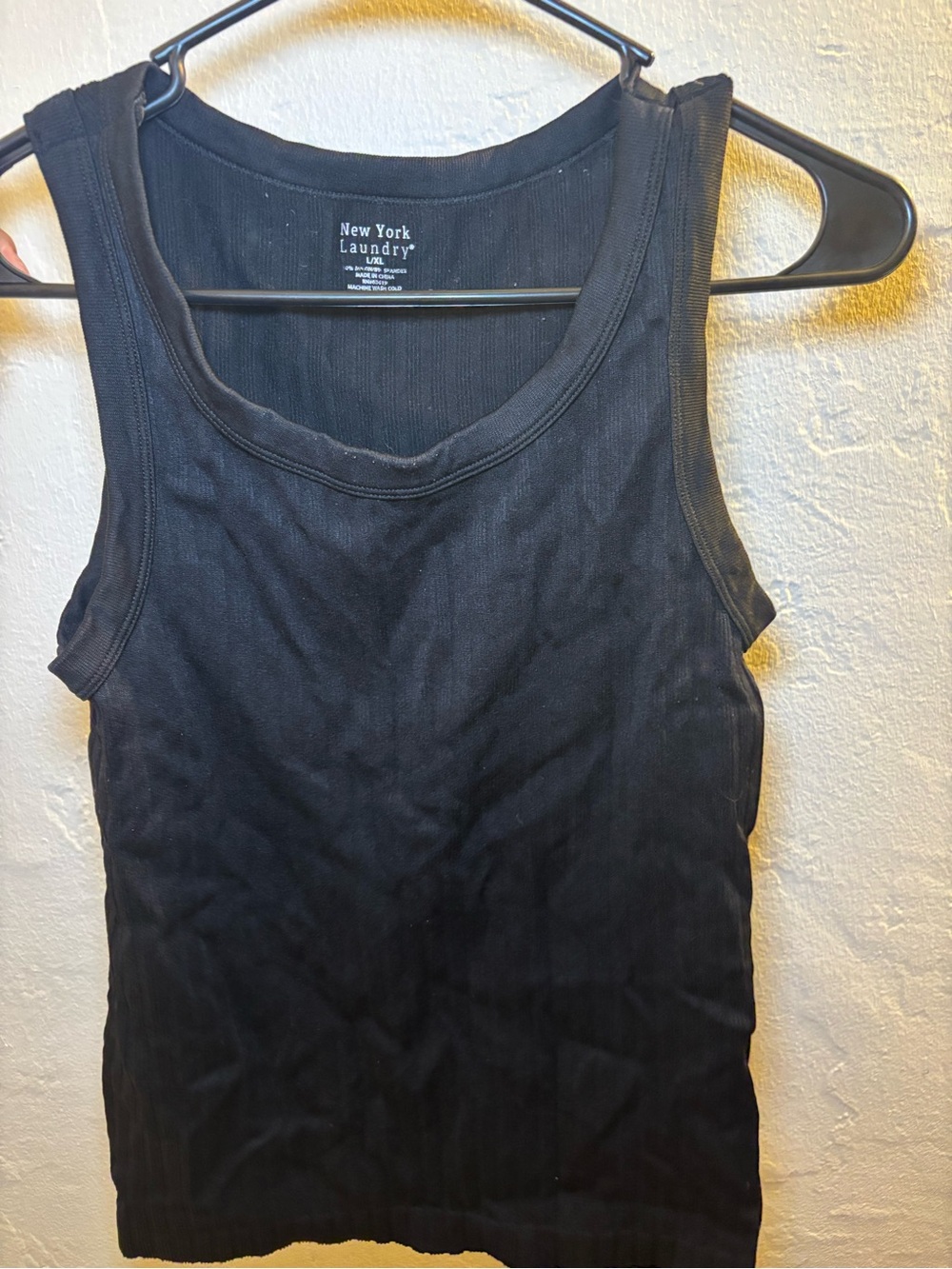 New York Laundry Women's Black Ribbed Tank Top